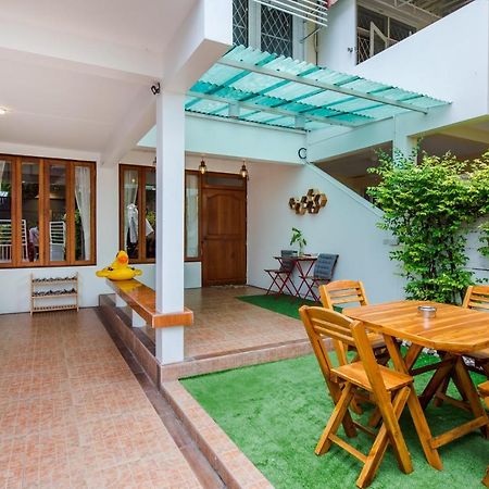 White Beach House Hua Hin 20 Second To The Beach Eksteriør billede