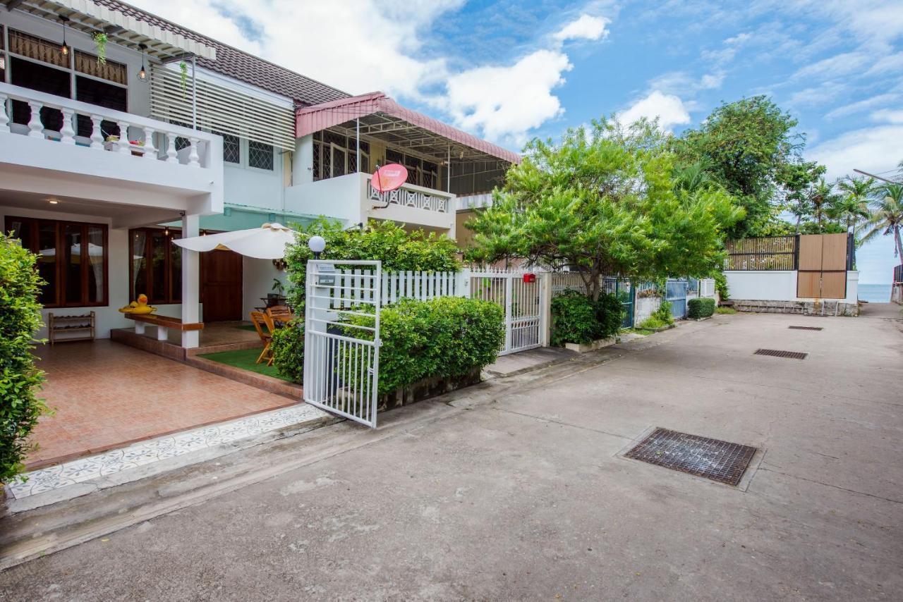 White Beach House Hua Hin 20 Second To The Beach Eksteriør billede