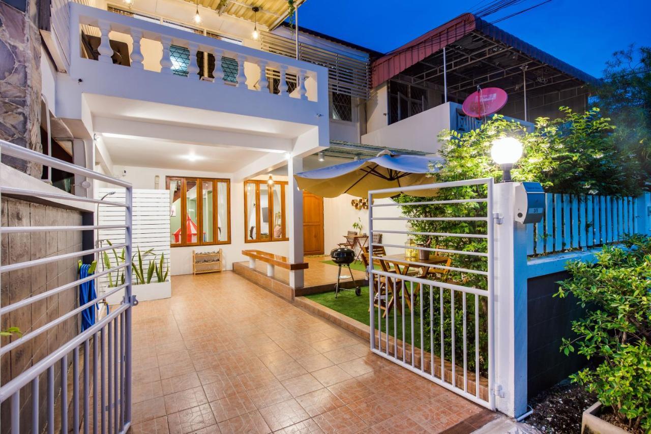 White Beach House Hua Hin 20 Second To The Beach Eksteriør billede