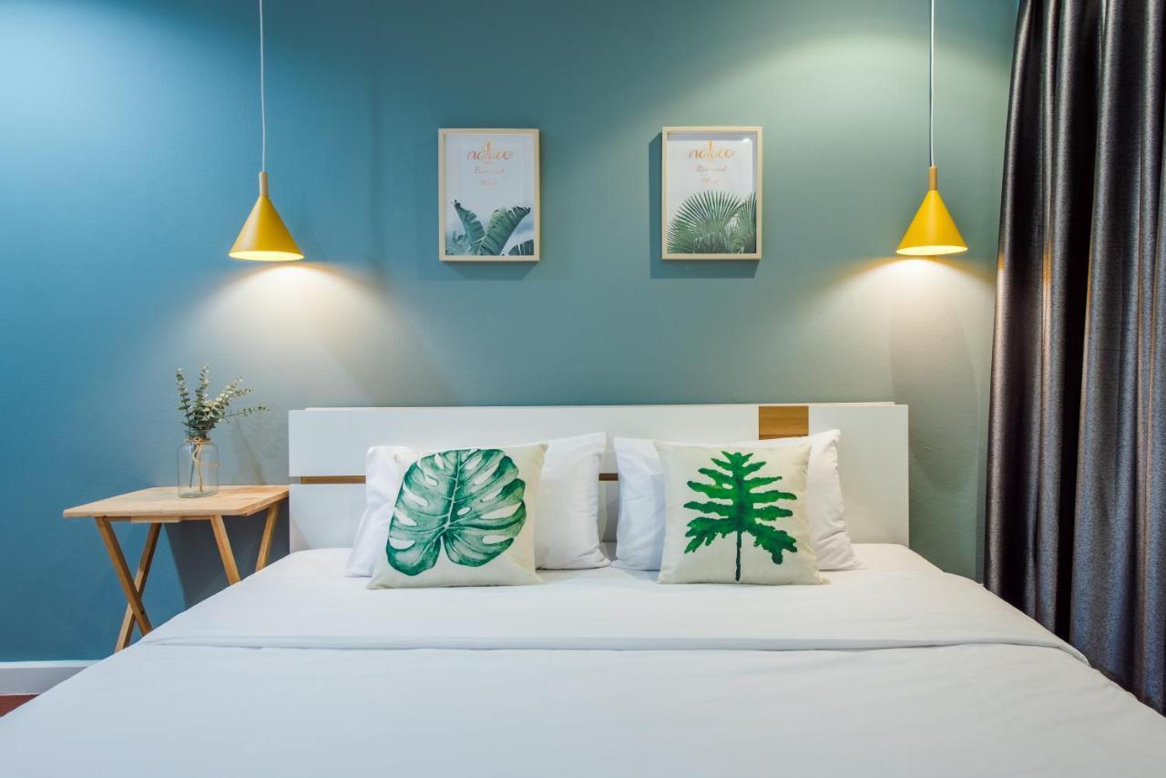 White Beach House Hua Hin 20 Second To The Beach Eksteriør billede